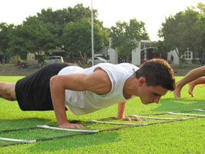 Ricardo-Borges---Ladder-push-up